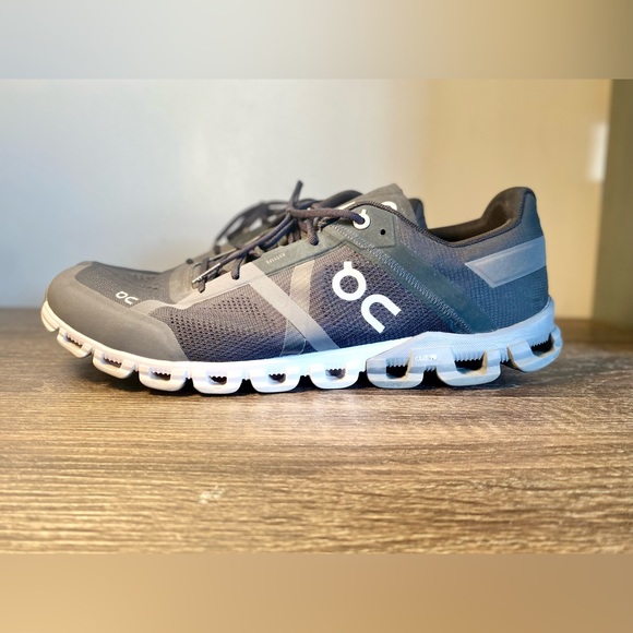 On Men’s Running Shoes - Picture 8 of 9